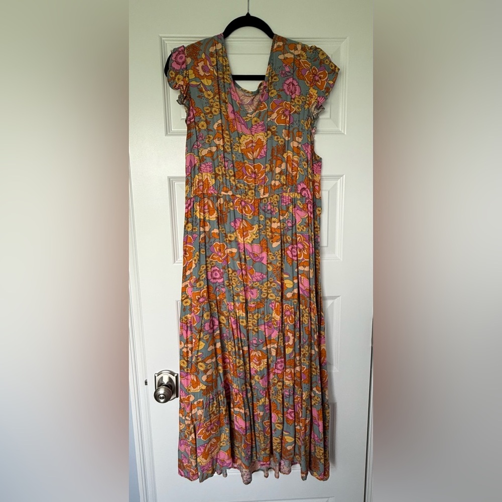 Floral Sleeveless Maxi Dress